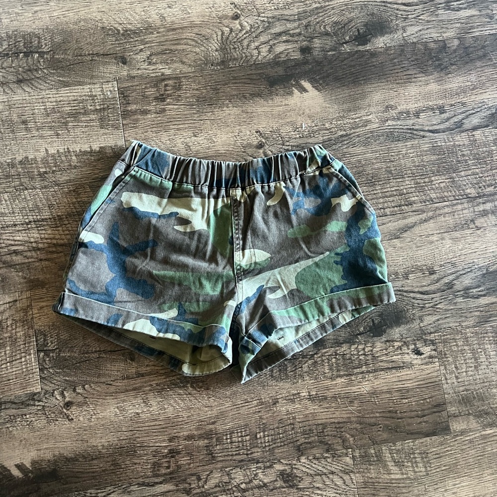 Forever 21 Camouflage Cargo Shorts